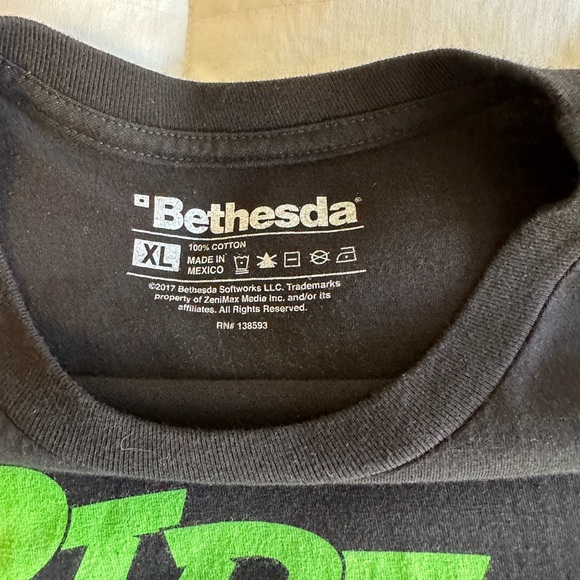 From E3 convention. If you love pipfall, you will love this tshirt. - Picture 3 of 5